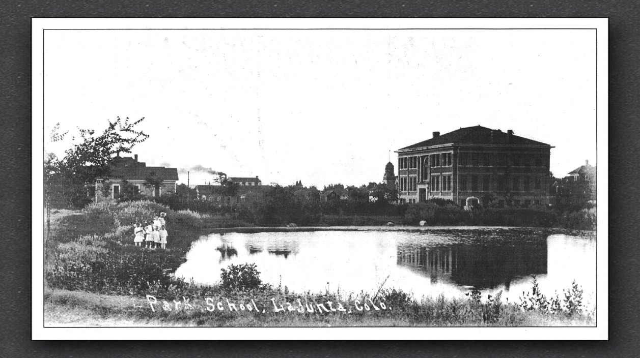 PARK  SCHOOL EARLY PHOTO, NP